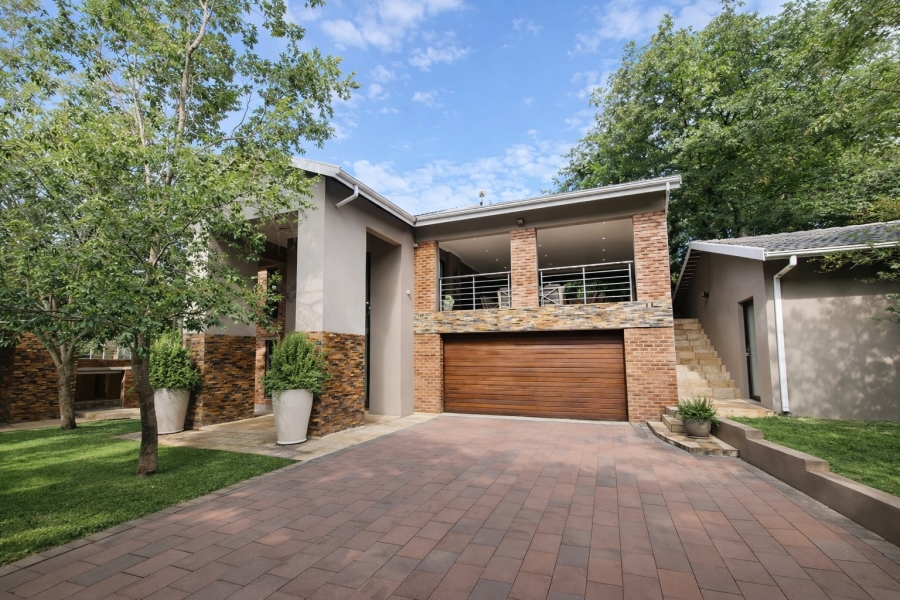 6 Bedroom Property for Sale in Cashan North West